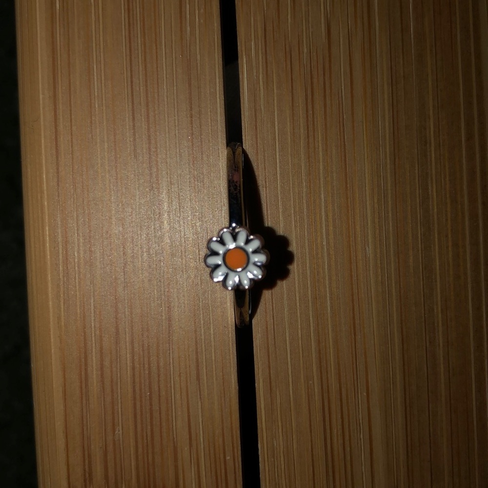 Pura Vida Daisy Ring